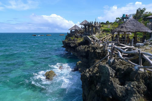 The Crystal Cove Huts, Western Visayas, Philippines (by sonic07).