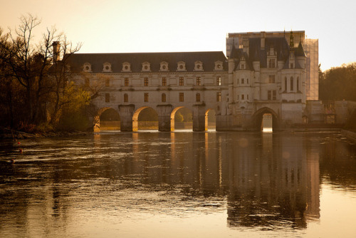 jagalskarlife:Château de Chenonceau @ sunset by iamrebel1 on Flickr.