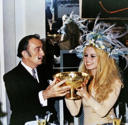 theyroaredvintage:Brigitte Bardot and Salvador Dalí, 1960s.