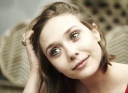 jackiebautista:  elizabeth olsen HER EYES!