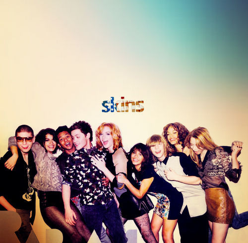 skinsusfans:  One of my favorite photos of the whole cast :) 