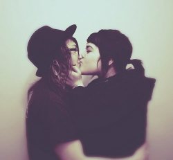 lipsticklesbians.tumblr.com post 21169944295