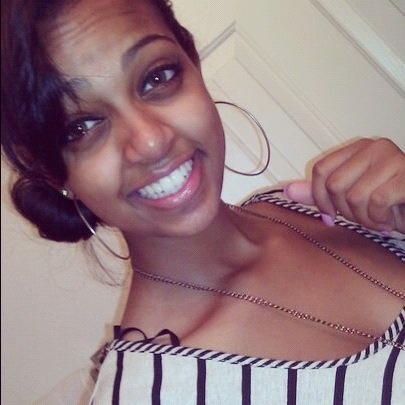 dopest-ethiopian:  Le face &gt;.~  her eyes are beautiful