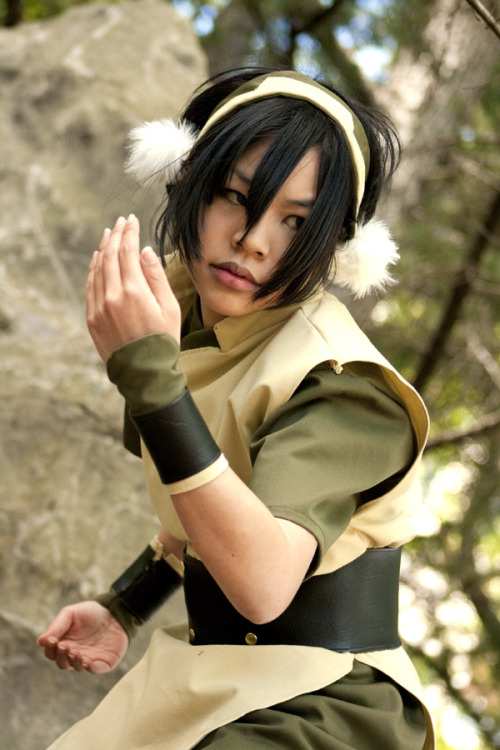 dumbthingswhitepplsay: popularmechanic: cuteasscosplay: Toph - Avatar: The Last Airbender PERFECTION