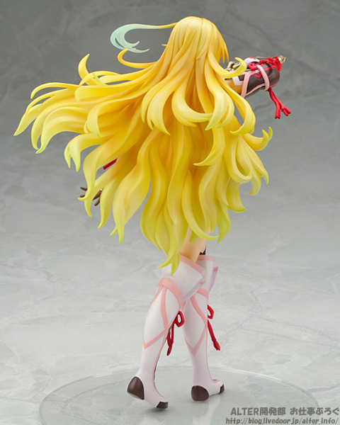 irritatingarchery:  Alter’s Milla Maxwell is Perfection She also goes up for order super soon. Seriously you want to click through and look at the full post. It’s amazing. Just. Holy crap. That hair, there are no words. This it the OMG I NEED THIS