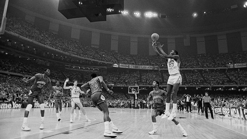 30 YEARS AGO TODAY |3/29/82| The North Carolina Tar Heels win the NCAA Men’s Basketball Championship defeating the Georgetown Hoyas 63-62