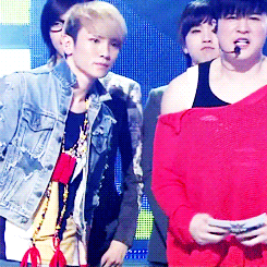 shiny-seoul:  OMFG its my husband behind Key.      Omfg its my husband next  to your