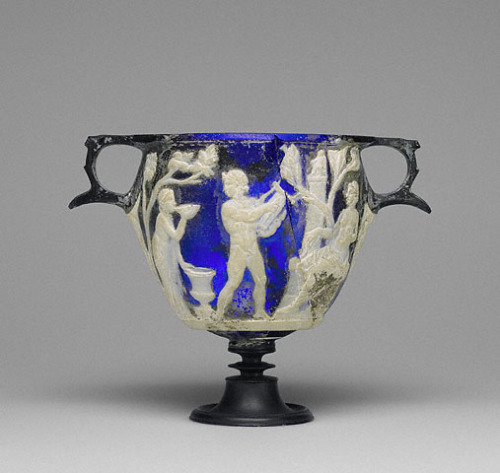theancientworld:Wine cup with scenes of Bacchus and his consort AriadneRoman, Rome, 25 B.C. - A.D. 2