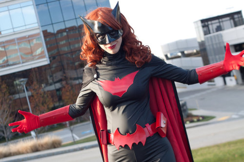 comicbookcosplay: Me as Batwoman. Costume by Holly Messinger and photo by Christine Banna. Submitted