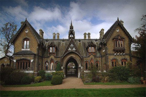 XXX bluepueblo:  Gatehouse, Scotland photo via photo