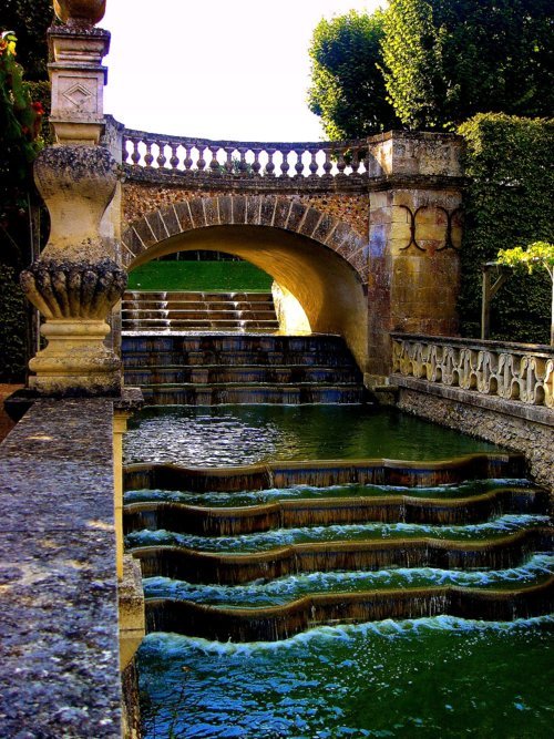 Porn Pics bluepueblo:  Waterfall Gardens, Villandry,