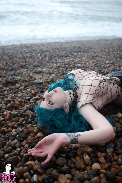 theloveofadom:  suicide—love:  Viking. 