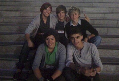 Lets see how many notes this can get before One Direction's second birthday on July