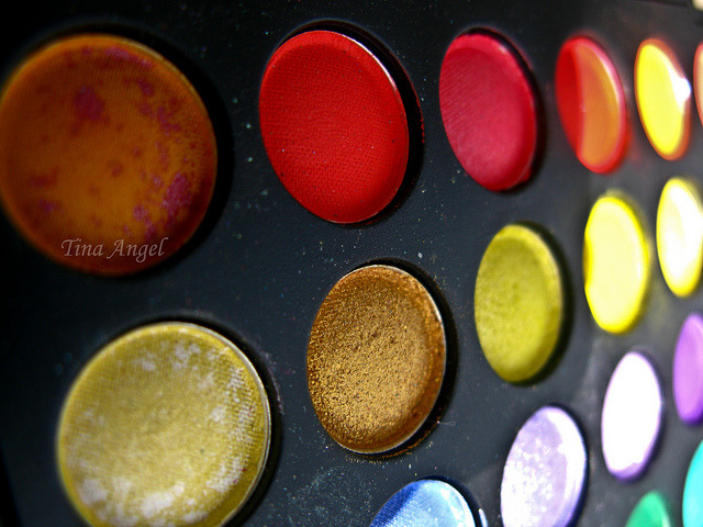 168 Full Color Makeup Eyeshadow Palette Eye Shadow. on Flickr.
I’m not sure how I feel about this palette. I don’t hate it but I don’t love it either. I think the 88 ones are much nicer. A few of these colors can be chalky and have a lot of fallout....