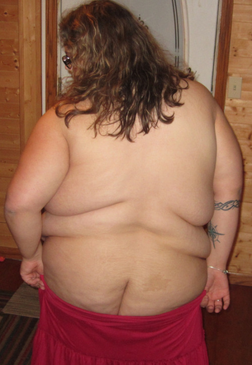 whatistrueforme:  I’m getting more bold….perhaps too bold? Slowly…I’m becoming comfortable in my own skin…. Some may not like it…but I could give a fuck….because I’m absolutely in LOVE with myself! 