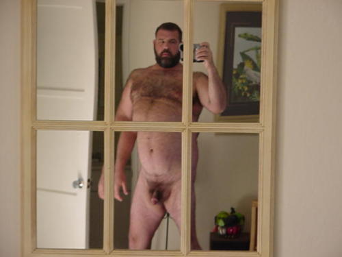 fhabhotdamncobs: countrybears174: txjeminem: bigtruckbehr: Yum Bearfection I’ve always thought he