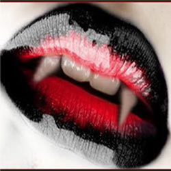 trblemaker:  WTF? No glitter???? hahahahah! pumpkinskeleton:  Vampire Love…….just cos  