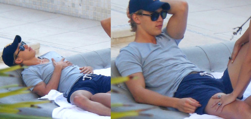 Austin Butler. adult photos