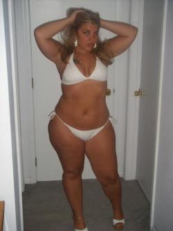  Chunky hipped hottie[follow for loads more