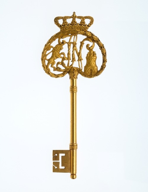 aleyma:  Key, made in France, c.1803-13. Originally owned by Joseph-Napoleon Bonaparte,