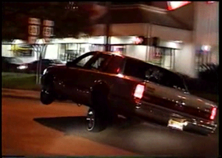 dope-is-my-hustle:  Hit the three wheel motion. 
