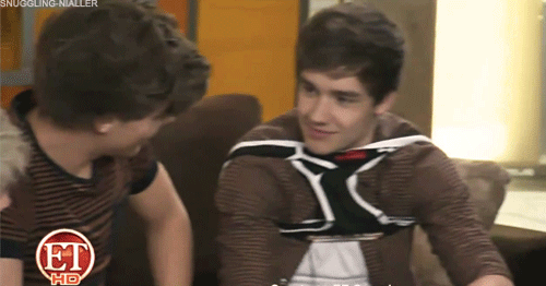 moonlit-candle:  thanksforthetipsweetaheart:  got-that-onething:  i can never not reblog this  Whatchaa doing there Liamm ..  Same 