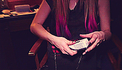 lavignefied-blog:  What’s in Avril’s bag. 