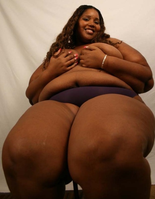 ssbbw-bbw:  Model: Toya SSBBW :) adult photos