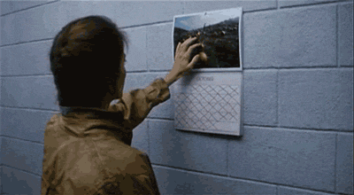 the-absolute-best-gifs:  Ladies and gentleman, the most pathetic reaction in horror