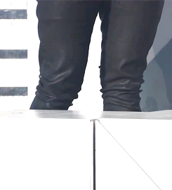 lee-sanduel:  Sandeul’s thighs: front and back.  unf