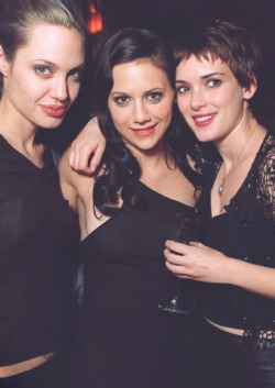 itoodreamincolorandrhyme:  missdontcare-x:  Angelina Jolie, Brittany Murphy &amp; Winona Ryder.  R.I.P. Brittany Murphy 