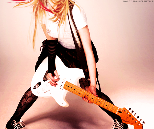 obsessedwithavril:  I love this crazy bitch. 