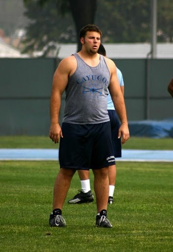 chunkyguys:Classic Beautiful jockish guy.  Thick jock body.  Sweet dumb lug face.