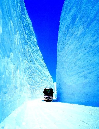 automotivated:  Tateyama Kurobe Alpine Route