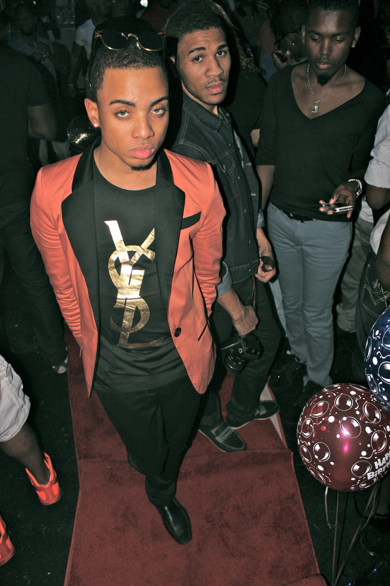 blackfashion:  #Blackfashion On FacebookTwitter @BlackFashionbyj 