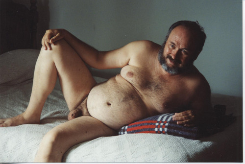 http://senioretgay2.tumblr.com/post/20347526982