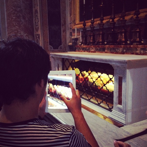 iPad 2, Steve Jobs annvs 2011, Rome (Italy) -#roma #rome#polworld #pol (Scattata