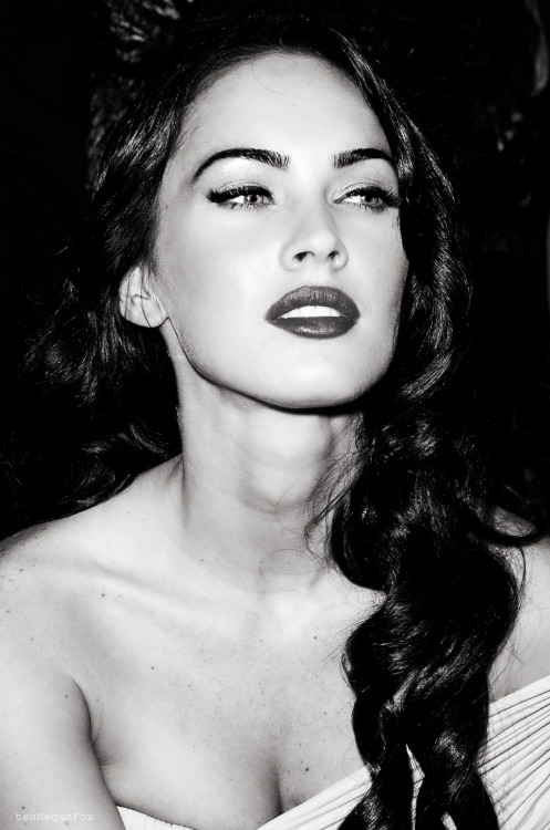 Yes, she&rsquo;s fuckinnn gorgeous!