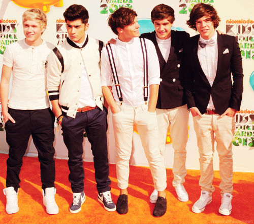 Reblog si conociste a One Direction antes de esto: