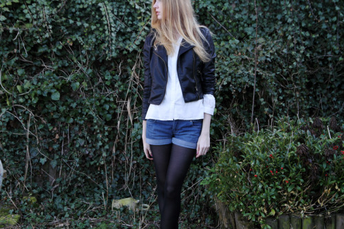 (via salad of my life: Faux leather jacket)