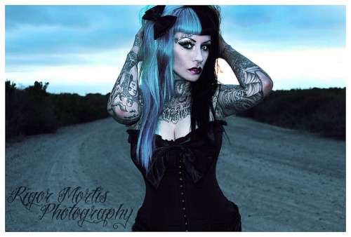 tattoo-inked:  FOLLOW FACEBOOK PAGE: Tattoo Inked and Hot