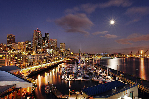 Moon Rising over the Seattle Waterfront (by David M Hogan - Now on Google+ too)