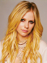 lovatoandlavigne:  My little girl grows up. (x) 