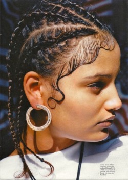 them baby hairs!