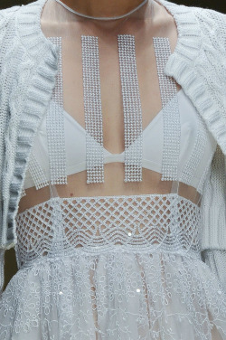 glitter-in-wonderland:  the-moth-princess:  Laura Biagiotti  xx