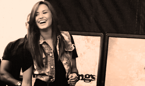  Never stop smiling, please. ♥ 