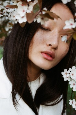 thebeautymodel:  Hyun Yi by Lina Scheynius. 