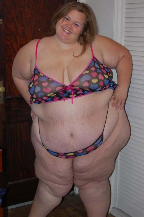 ssbbw-bbw:  Model: Sweet Caroline SSBBW :) adult photos