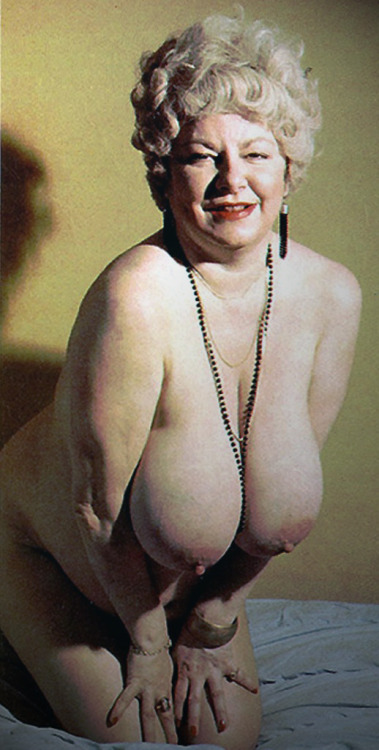 homemadepornvideo:  Granny big tits Linda Farnham #8 