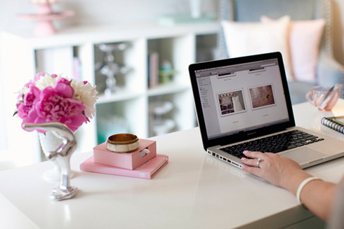 luxury-andfashion:  I have 2 ongoing giveaways! Join here! :)